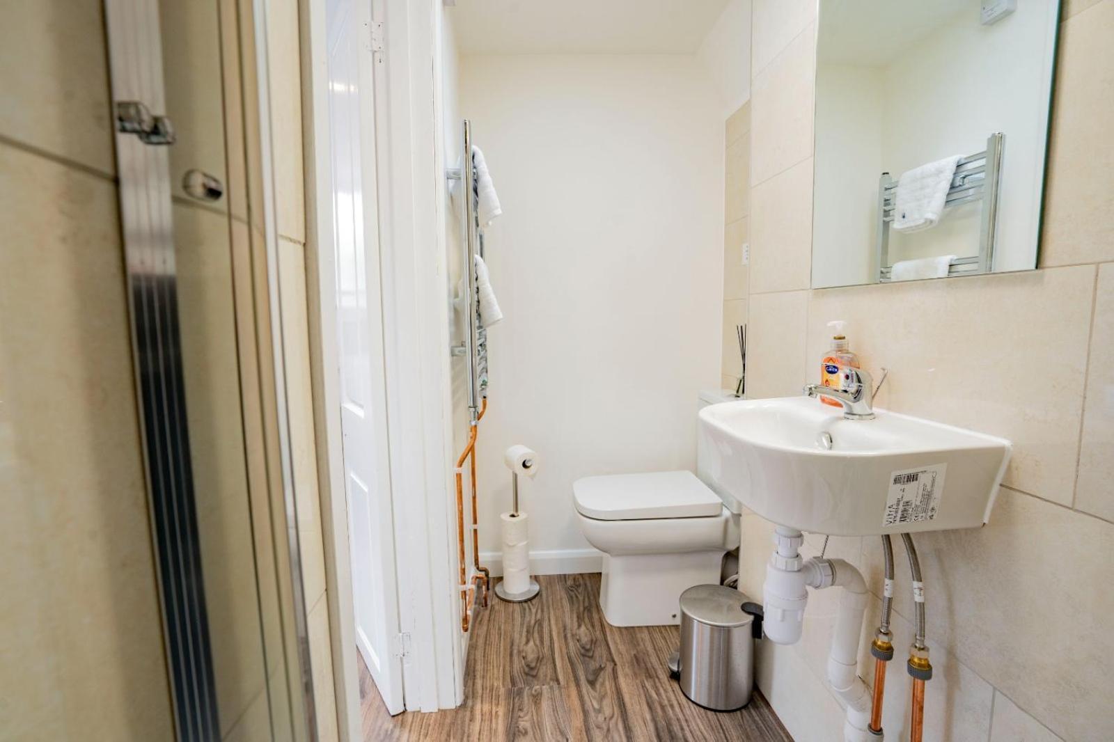 Retreat 2 Bed Flat Apartment *