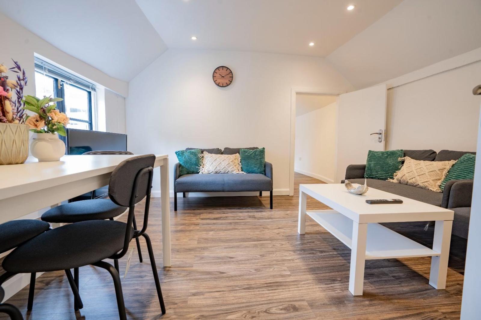 Apartment Retreat 2 Bed Flat *