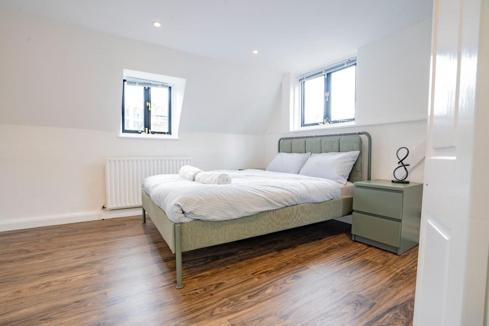 Retreat 2 Bed Flat